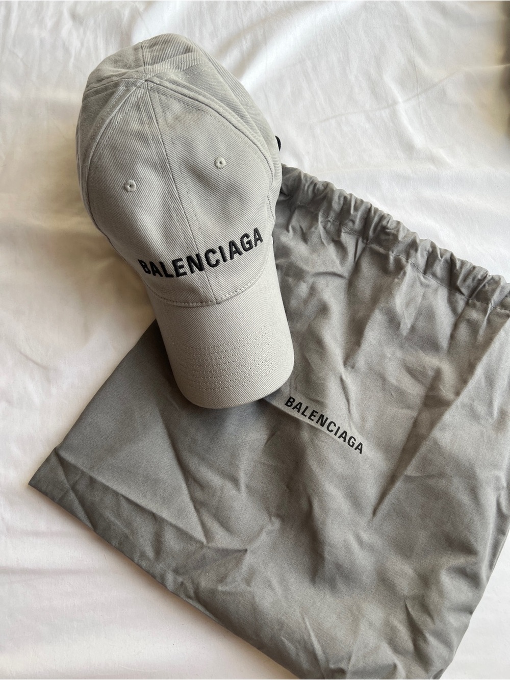 BNWT Balenciaga Unisex Cotton Cap Logo Light Gray Embroidered Baseball Hat Large